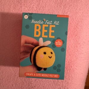 Nordstrom Needle Felt Kit in Pink and Blue